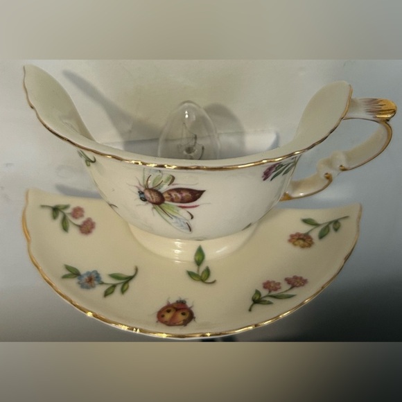 SKYE MCGHIE PORCELAIN TEACUP NIGHT LIGHT ‘GARDEN WHISPERS’ FLORAL BEE PLUG IN - Picture 3 of 8